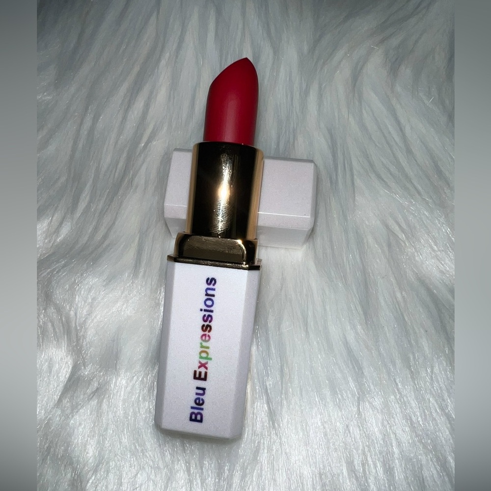 Bleu Expressions Red SCARLET WHISPER Lipstick